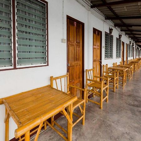 Vn Guesthouse Kanchanaburi Exterior foto
