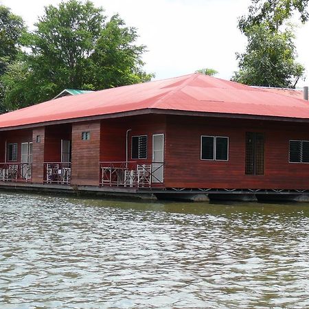 Vn Guesthouse Kanchanaburi Exterior foto